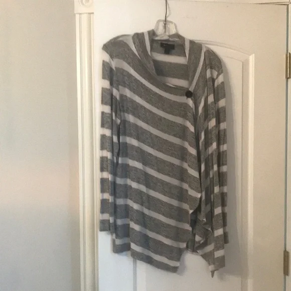 Top - Picture 1 of 3